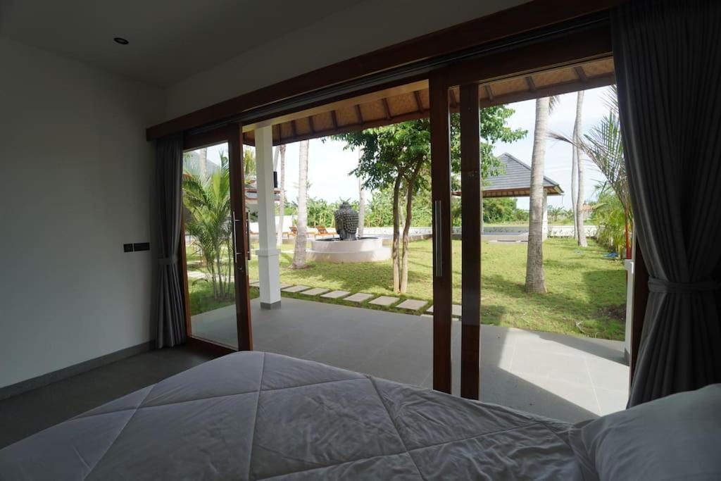 Villa Vespa Lovina Exterior photo